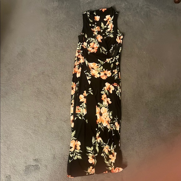 Floral Black Midi Dress - Picture 2 of 6